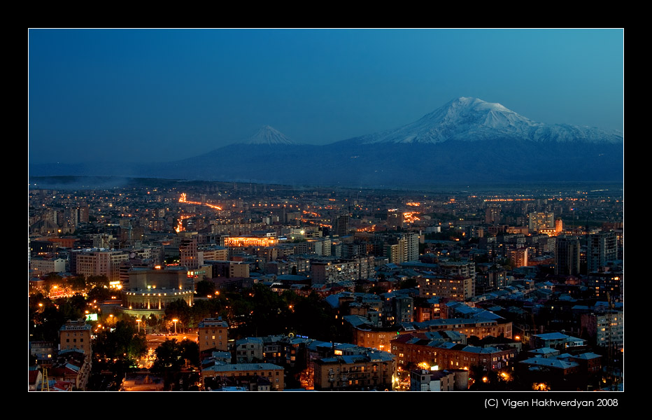 photo "500!!! - Ararat and Yerevan" tags: architecture, landscape, mountains