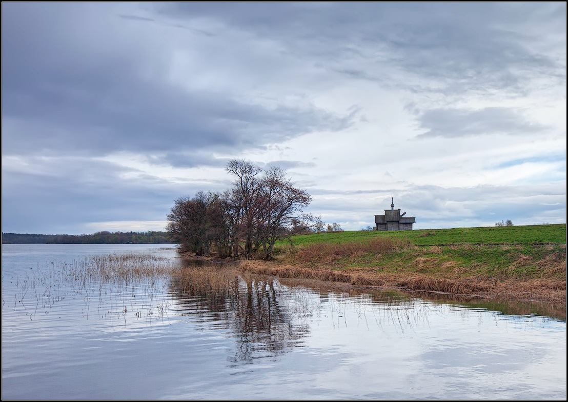 photo "chapel on the shore" tags: landscape, spring, water