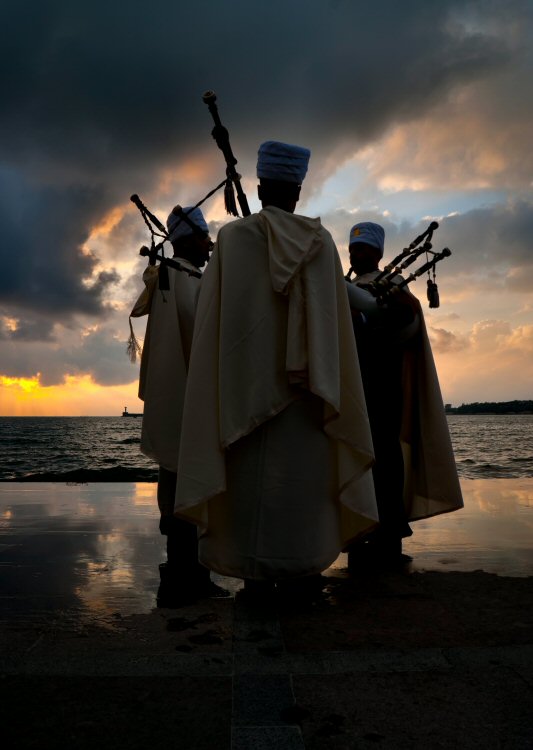 photo "Evening serenade of the Algerian pipers" tags: genre, reporting, 