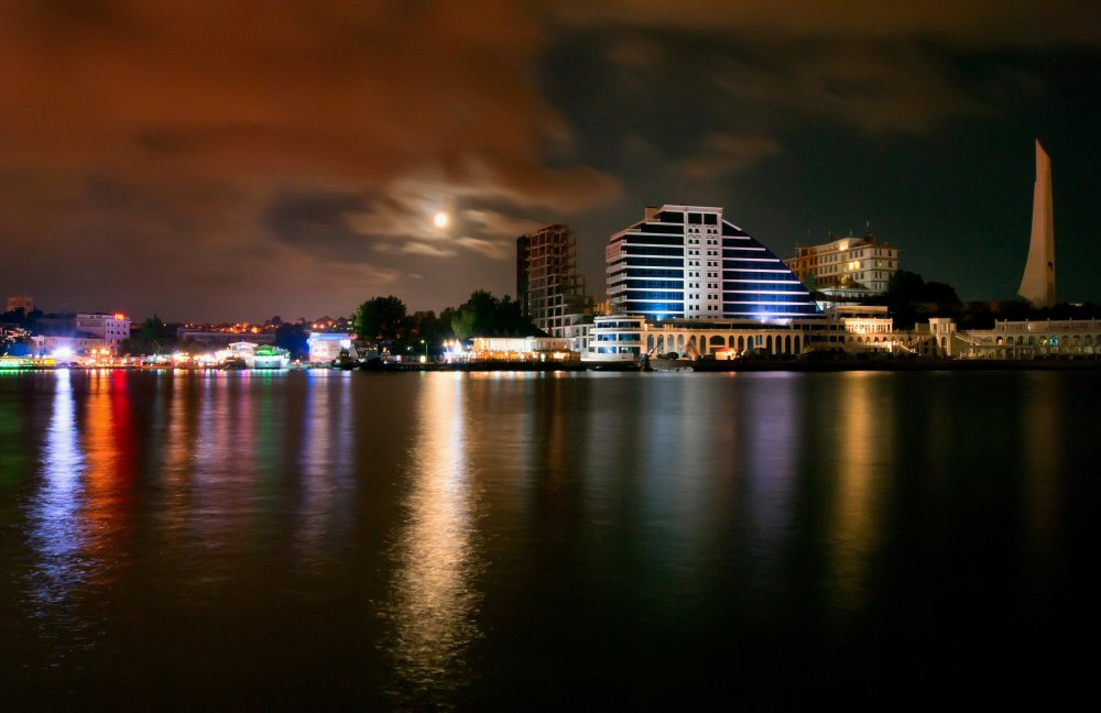 photo "Moonlight night over the Artillery bay" tags: landscape, night, water