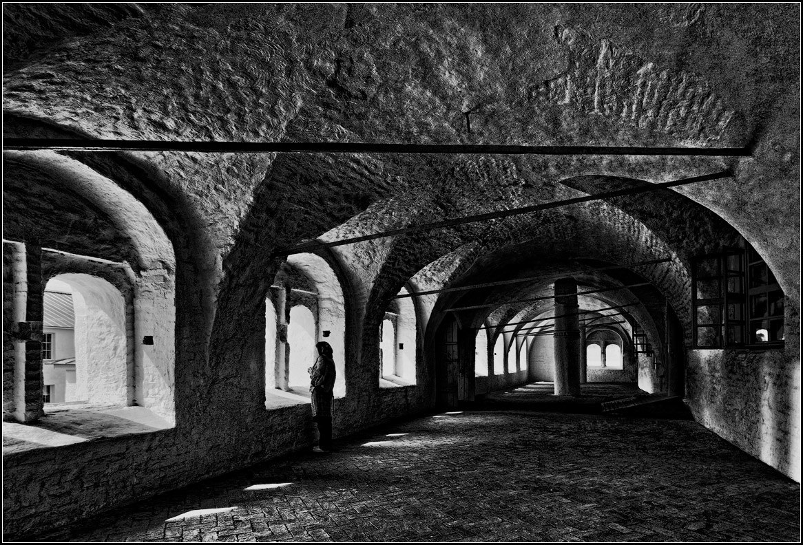 photo "in an old convent" tags: genre, black&white, 