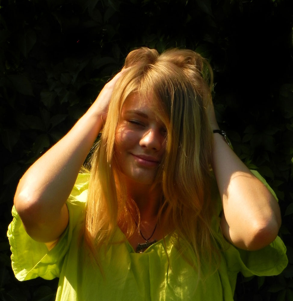 photo "***" tags: portrait, woman
