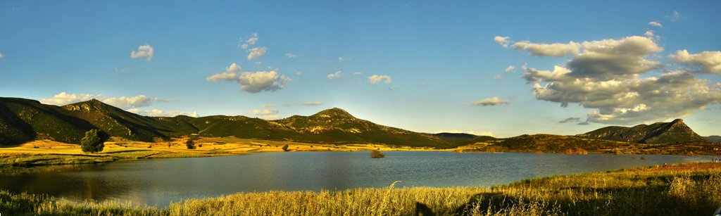 photo "Panorama" tags: landscape, mountains, water