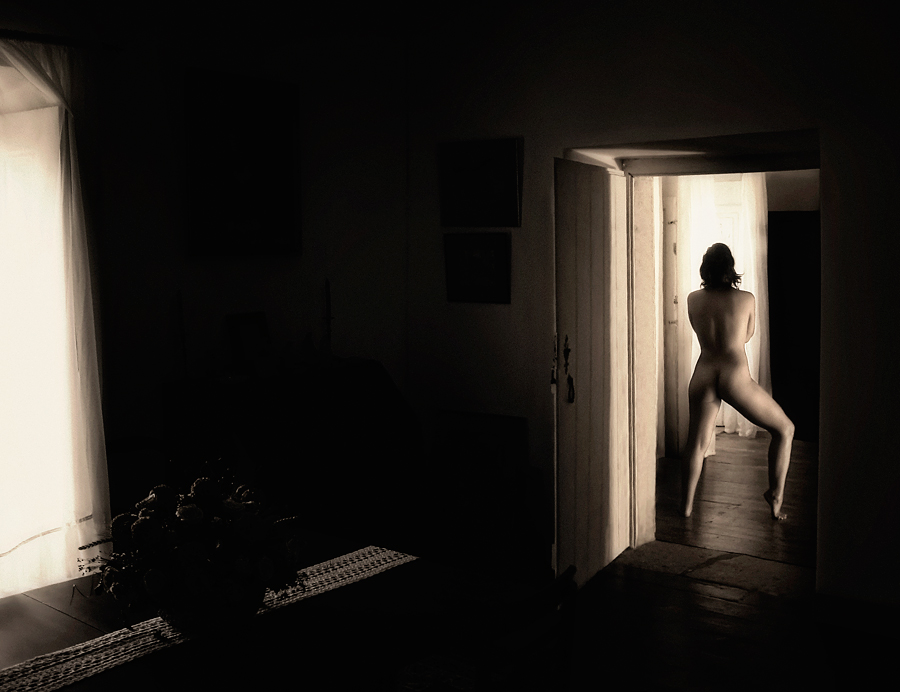 photo "The insistence of the lights." tags: nude, 