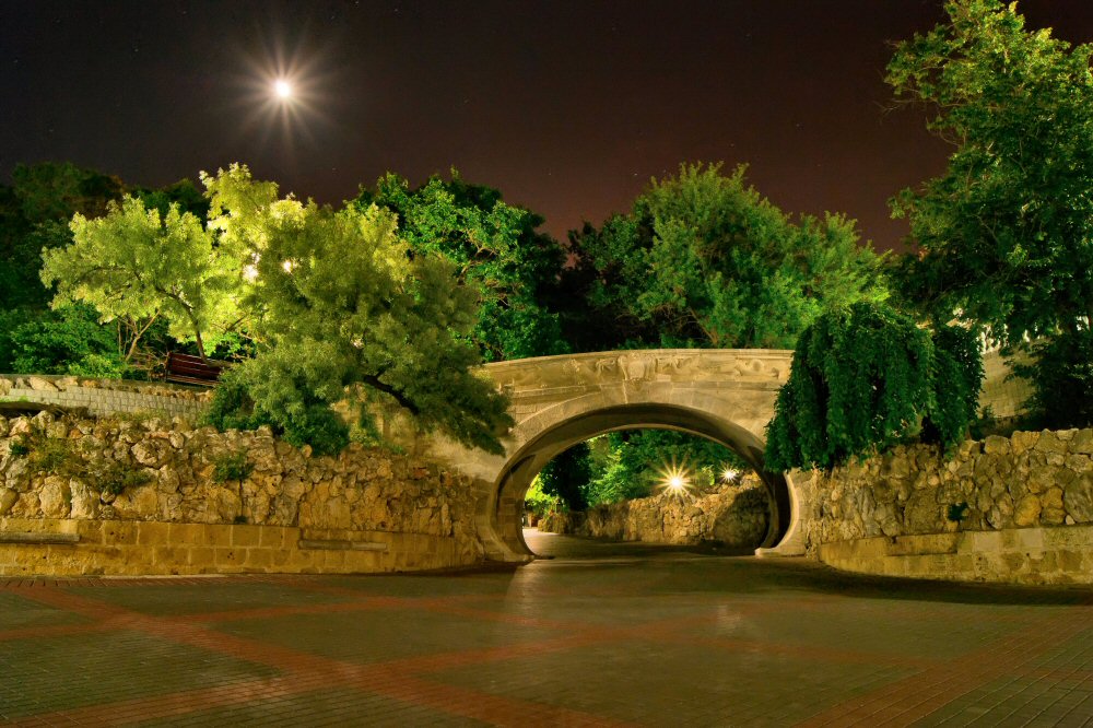 photo "Star over the Nikolaev bridge" tags: architecture, landscape, night