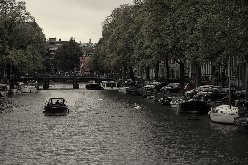 photo "***" tags: city, 