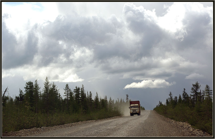 Дорога северный 2. Дорога на удачный Якутия. Западная Якутия.