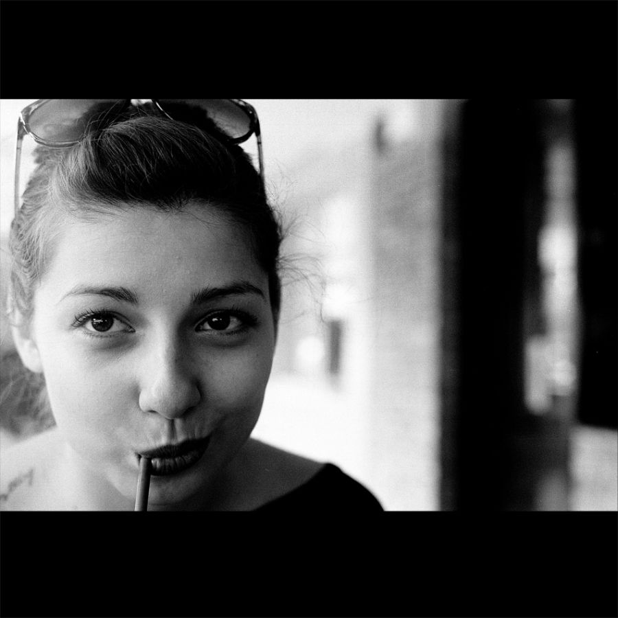 photo "straw" tags: portrait, black&white, woman