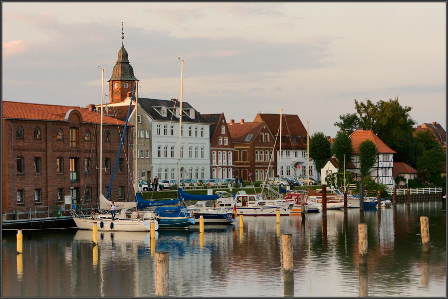 photo "***" tags: architecture, landscape, water