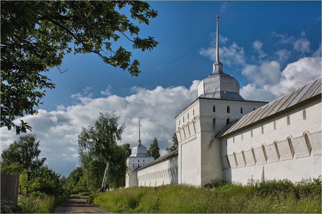 photo "***" tags: architecture, landscape, summer, temple