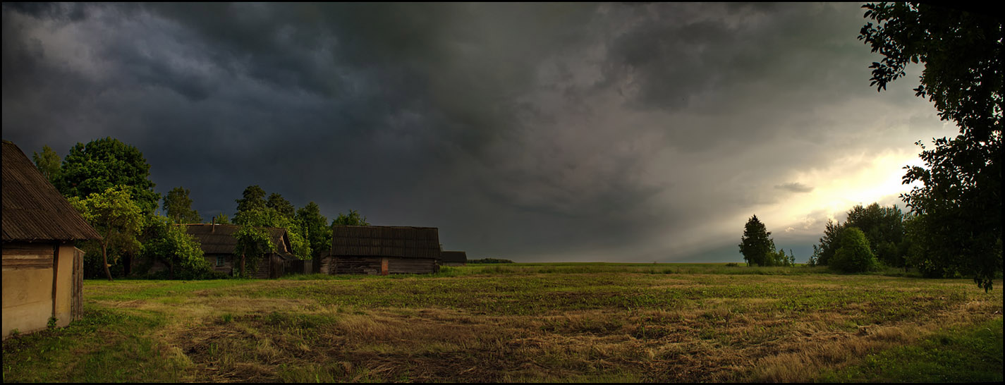 photo "Between clouds and sun" tags: panoramic, landscape, summer