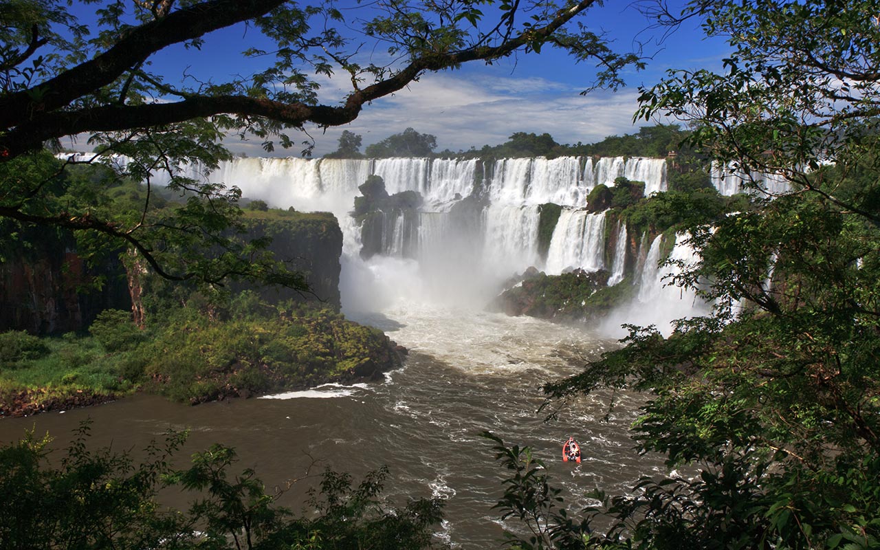 photo "Wet adventure" tags: travel, landscape, South America