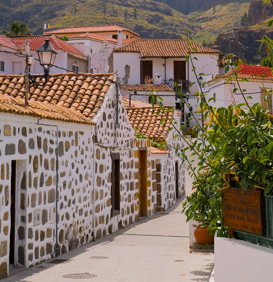 photo "Wine for sale." tags: travel, architecture, landscape, Europe