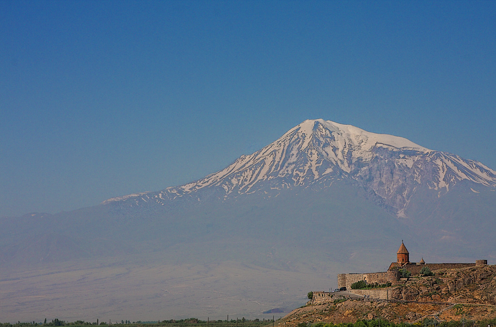 фото "View of Mount Ararat and Khor Virap" метки: пейзаж, 