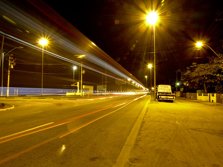 photo "A truck way, a truck stay" tags: city, landscape, night