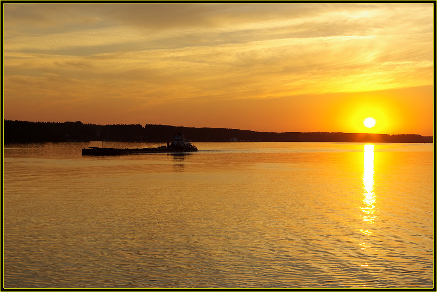 photo "***" tags: landscape, sunset, water