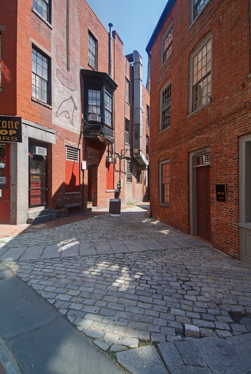 photo "Narrow lanes of old Boston" tags: architecture, city, landscape, 