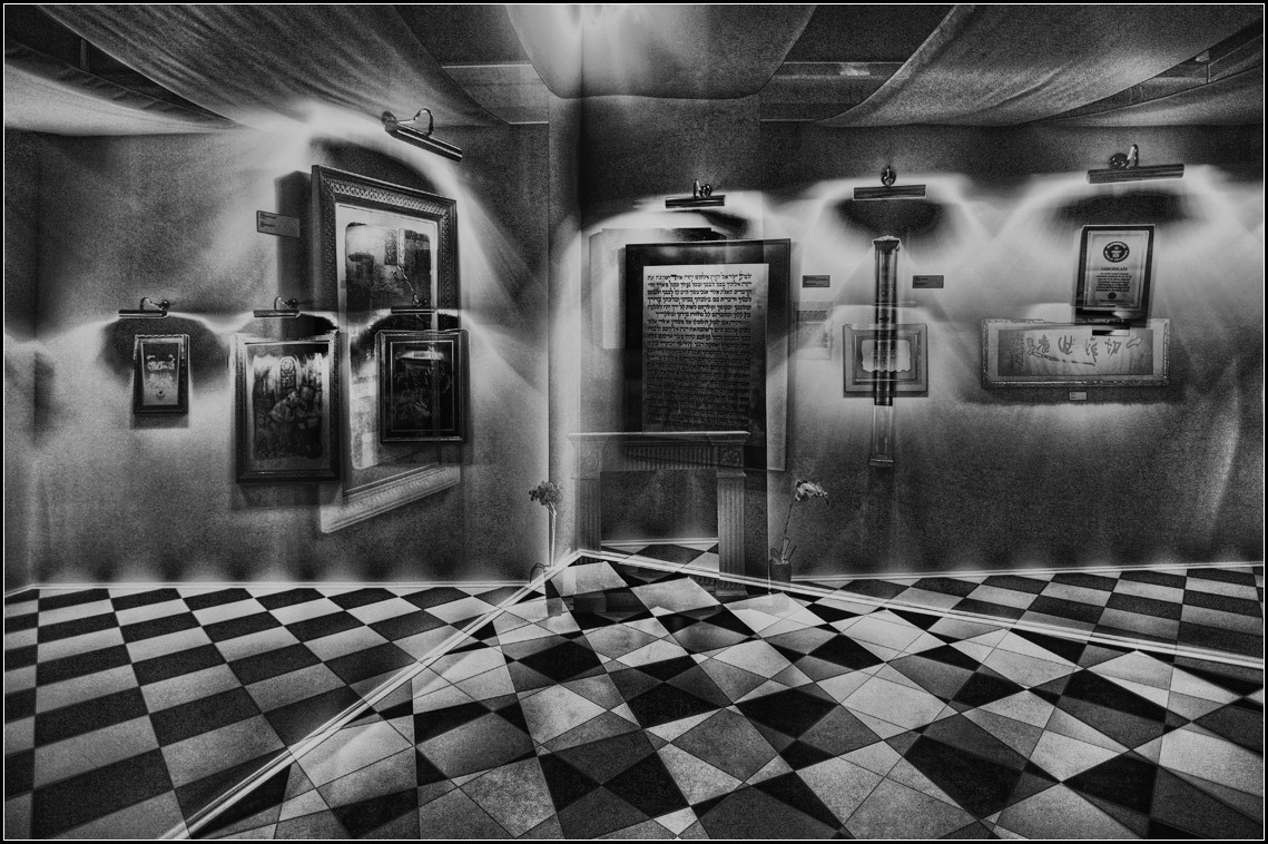 photo "Looking Glass" tags: digital art, black&white, 