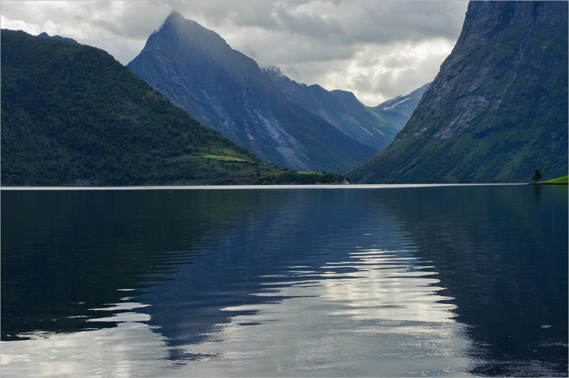 photo "***" tags: landscape, mountains, water
