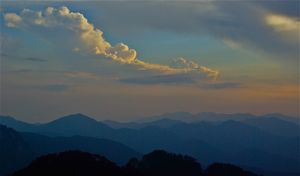 фото "Дракон над Желтыми горами" метки: пейзаж, горы