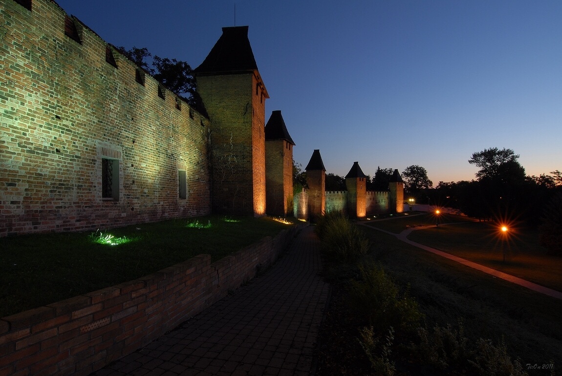 фото "Town fortification before sunrise" метки: пейзаж, закат