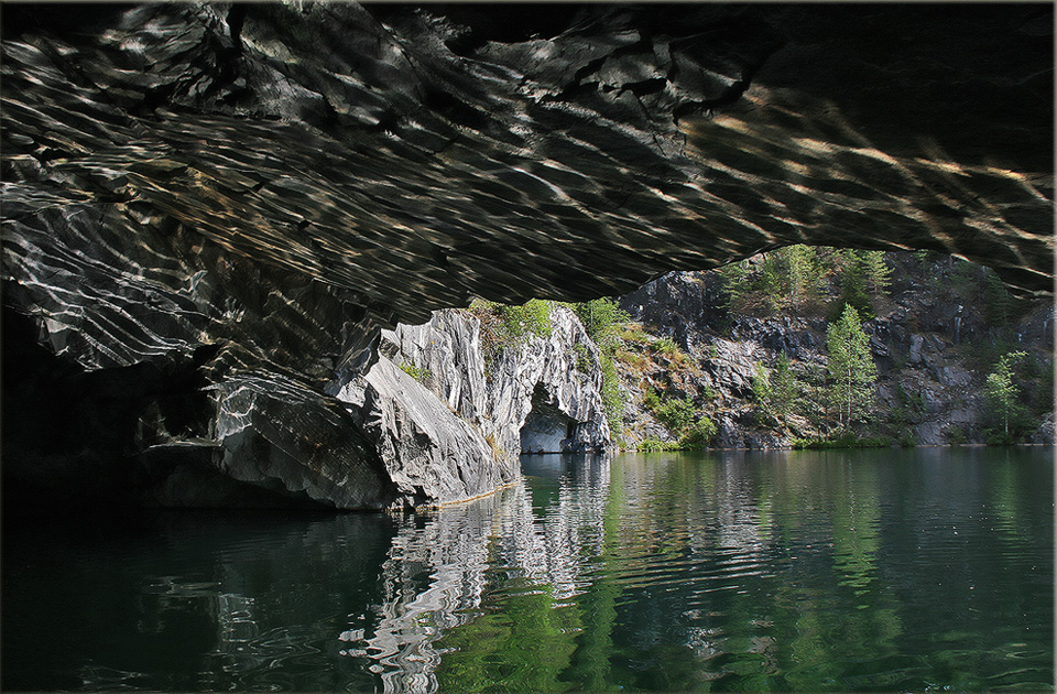 photo "In a cave..." tags: landscape, travel, Europe, summer