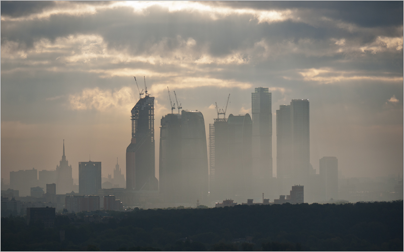 photo "Partly cloudy" tags: architecture, landscape, autumn