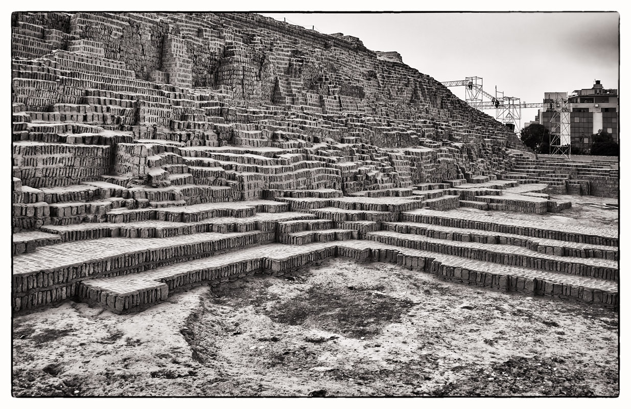 photo "Huaca Pucllana" tags: architecture, travel, landscape, South America