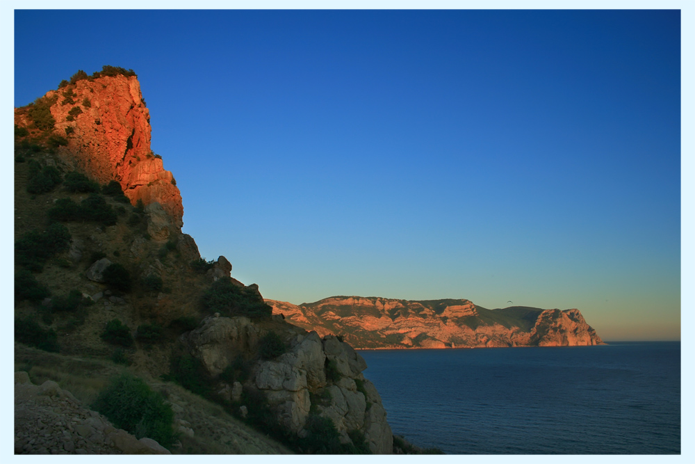 photo "Red Hood" tags: landscape, travel, water