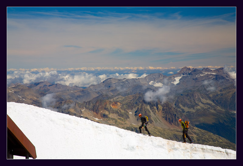 photo "Hike" tags: landscape, mountains