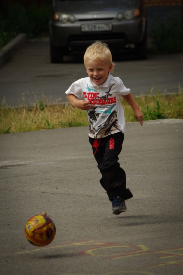 photo "Футболист)" tags: portrait, reporting, children