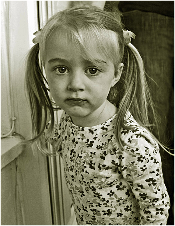 photo "Little miss sunshine" tags: portrait, children, чёрно-белое