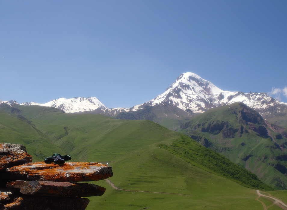 photo "Kazbek - two-headed piece of crystal ..." tags: landscape, travel, mountains