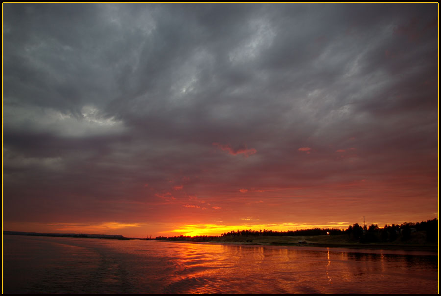 photo "***" tags: landscape, sunset, water