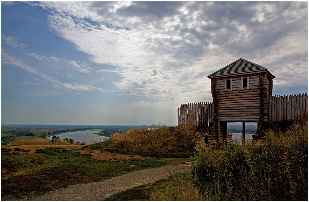 photo ""Chertovo" gorodische" tags: architecture, landscape, clouds