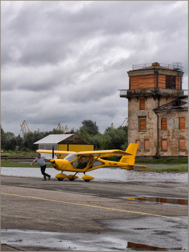 photo "Let's go, we'll do some flying" tags: reporting, 