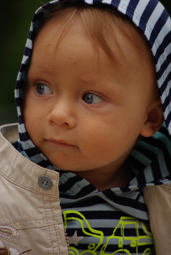 photo "Кто там?" tags: portrait, children