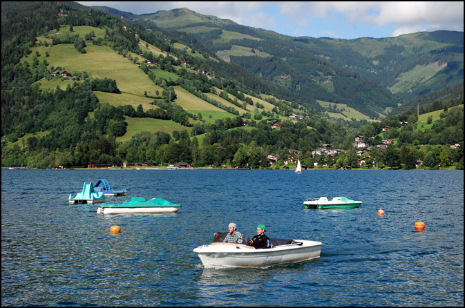 photo "On the lake. Austria." tags: landscape, forest, mountains