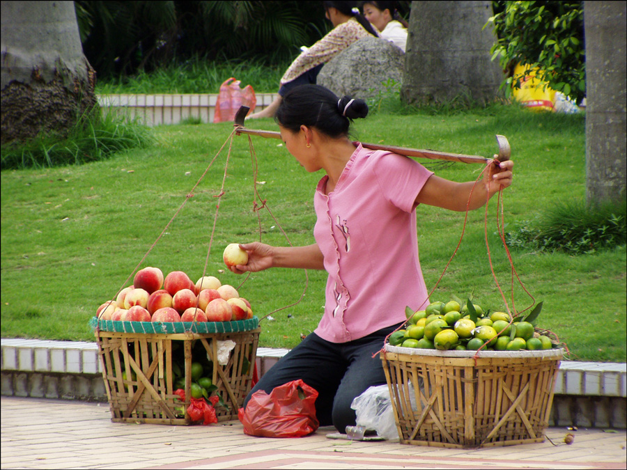 photo "Quality Control" tags: travel, city, Asia