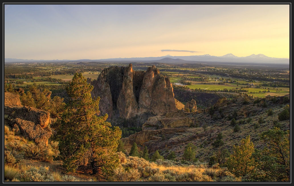 photo "Smith Rock sunset" tags: landscape, mountains, sunset