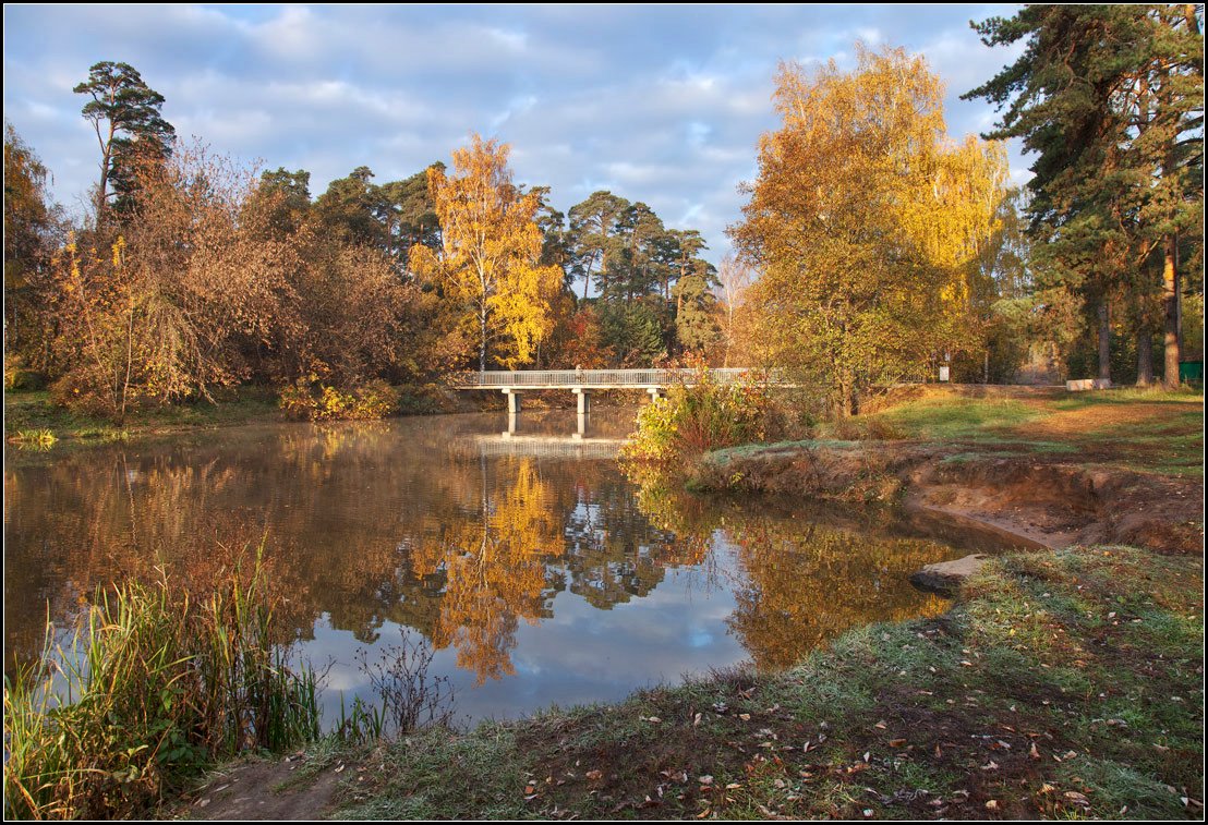 photo "autumn bridge" tags: landscape, autumn, water