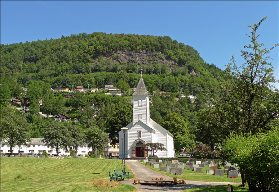 photo "The Old Church" tags: architecture, travel, landscape, Europe