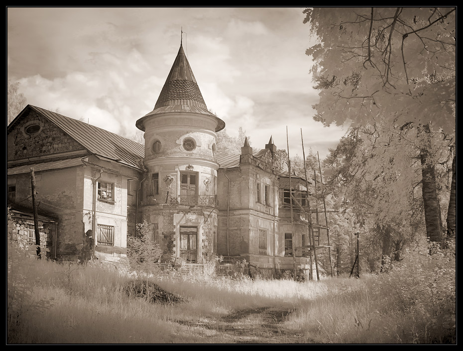 фото "Усадьба в Заключье" метки: архитектура, путешествия, пейзаж, infrared