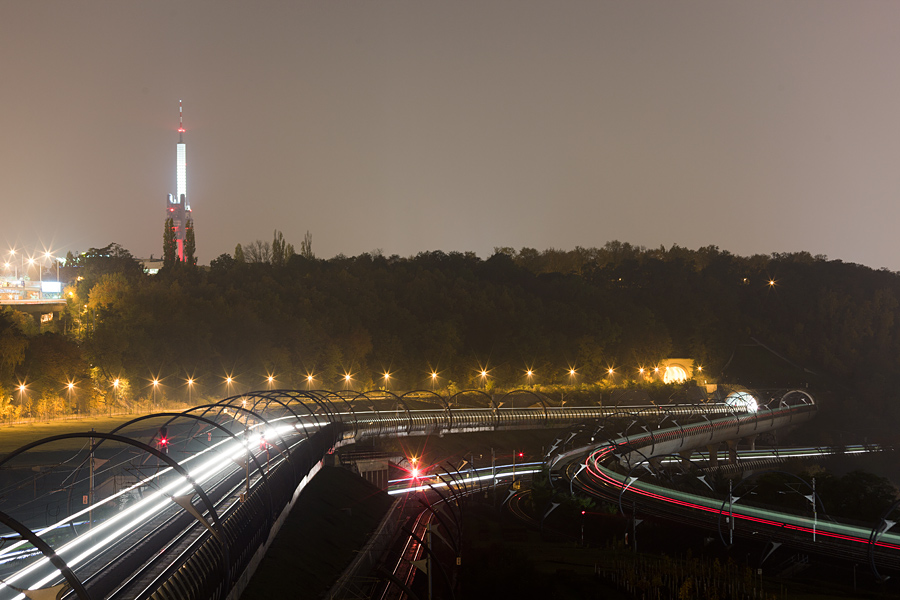 photo "Night life in Prague" tags: landscape, architecture, night