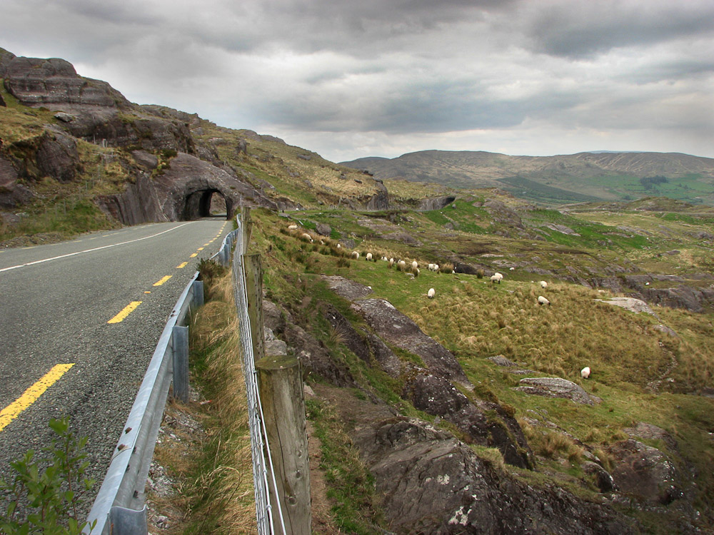 photo "The Pass" tags: landscape, nature, mountains