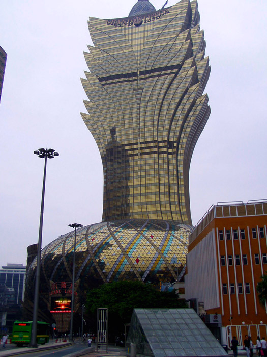 photo "Casino Lisboa, Macau, China" tags: architecture, travel, landscape, Asia