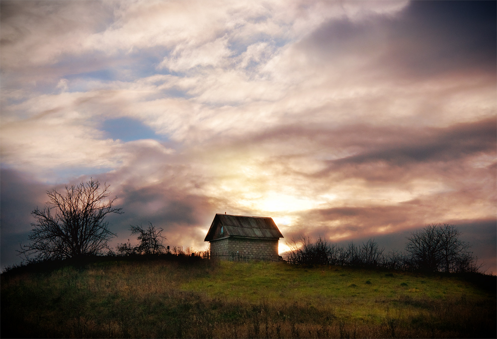 photo "At sunset." tags: landscape, clouds