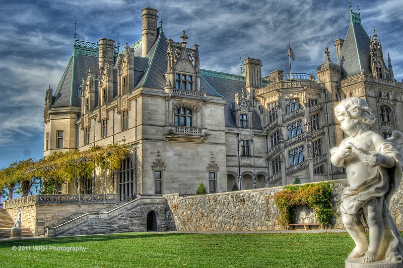 photo "Biltmore House" tags: architecture, landscape, clouds