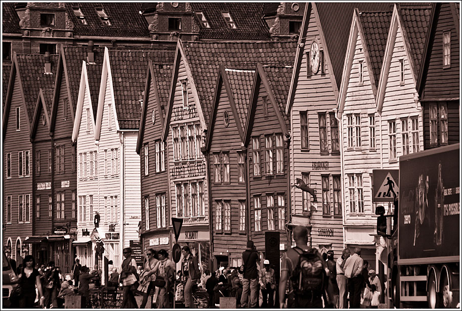 photo "***" tags: travel, black&white, Europe