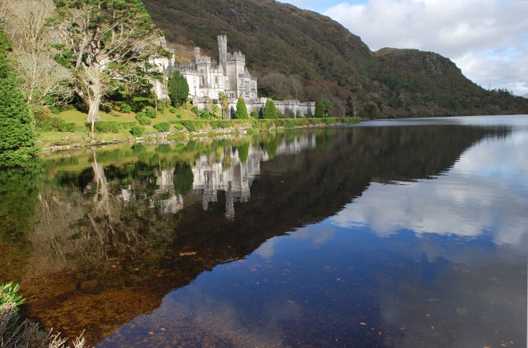 фото "Kylemore Abbey" метки: архитектура, пейзаж, вода